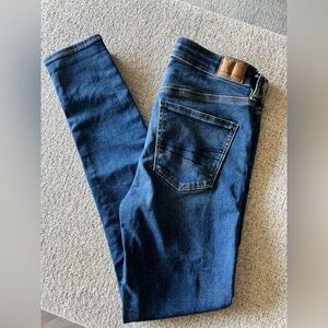 {American Eagle} Hi-Rise Jegging Classic Blue Denim Women's Jeans